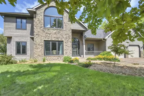 3559 Fayette Ln, Green Bay, WI 54311
