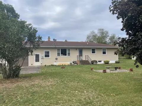 5488 37th Ave, Winneconne, WI 54986
