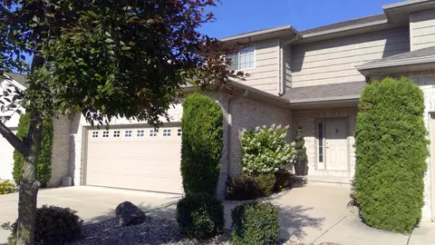 1690 W Main Cir #2, De Pere, WI 54115