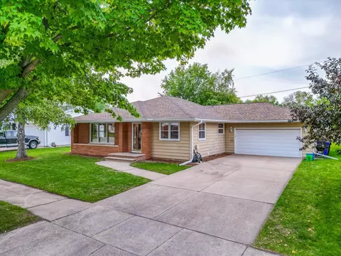 330 W Michigan St, Appleton, WI 54911 photo 3