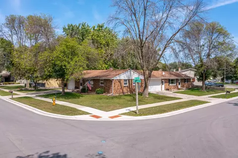1250 S 6th St, De Pere, WI 54115