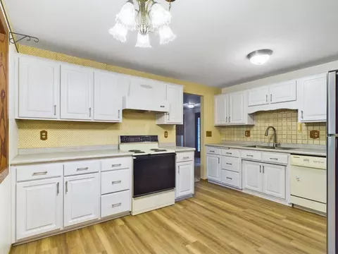 3513 N Mariah Ln, Appleton, WI 54911 photo 7