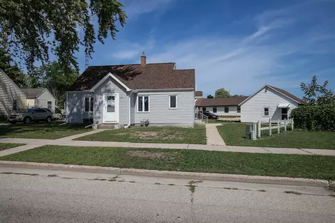 218 Ripon Rd, Berlin, WI 54923