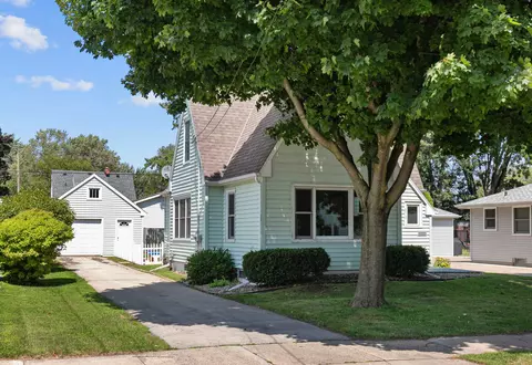 814 W Bell Ave, Appleton, WI 54914