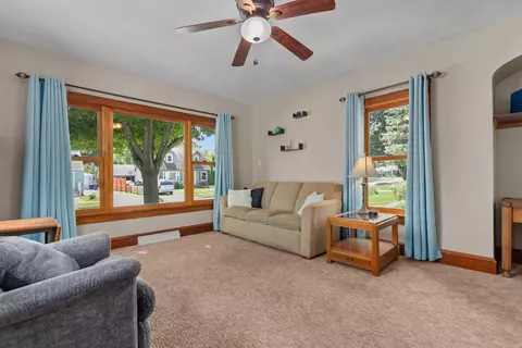 814 W Bell Ave, Appleton, WI 54914 photo 4