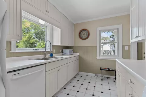 814 W Bell Ave, Appleton, WI 54914 photo 9