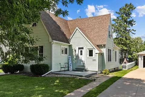 814 W Bell Ave, Appleton, WI 54914 photo 2