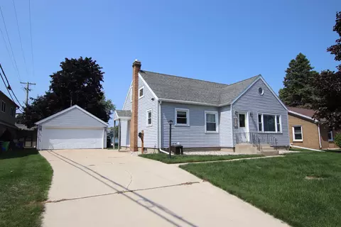 312 S Division St, Waupun, WI 53963