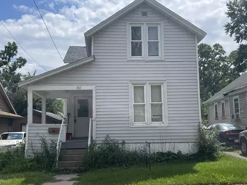 321 Oxford Ave, Oshkosh, WI 54901