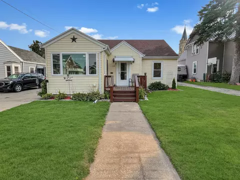 224 W Wisconsin Ave, Kaukauna, WI 54130