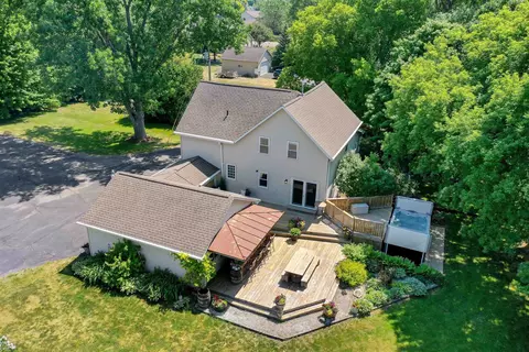 2526 Bellevue St, Green Bay, WI 54311