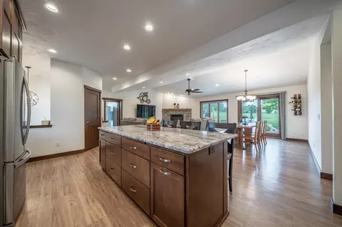 n4121 Amber Drive, Appleton, WI 54913 photo 6
