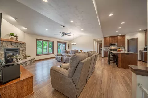 n4121 Amber Drive, Appleton, WI 54913 photo 9