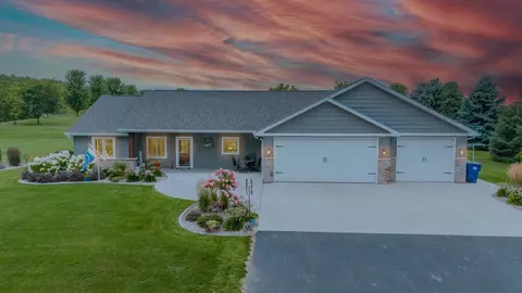 n4121 Amber Drive, Appleton, WI 54913 photo 2