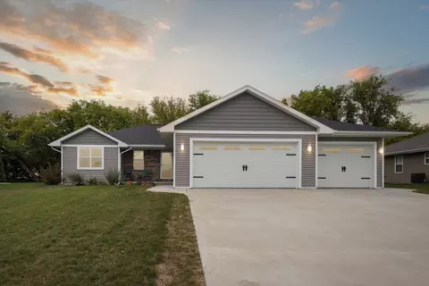 1709 Alfred Way, Green Bay, WI 54313