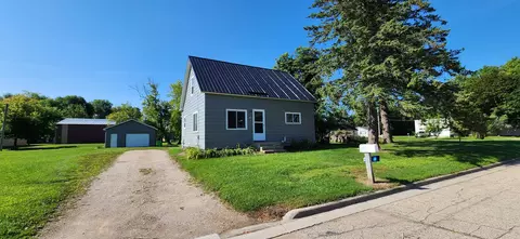 220 Van Buren St, Oconto Falls, WI 54154
