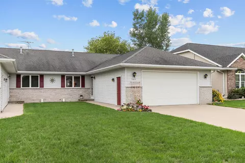 5455 W Brookview Dr, Appleton, WI 54913