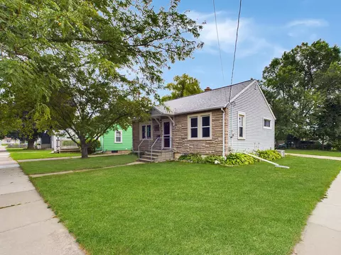 733 W Hawes St, Appleton, WI 54911 photo 2