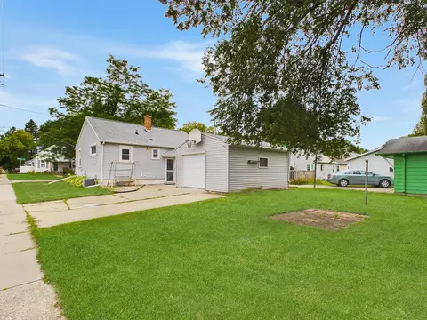 733 W Hawes St, Appleton, WI 54911 photo 3