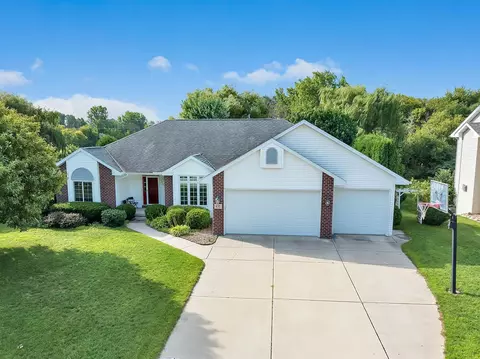 635 Winding Waters Way, De Pere, WI 54115