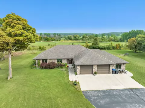 4112 County Road M, Sturgeon Bay, WI 54235