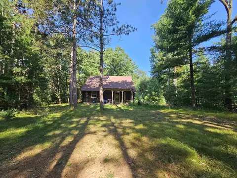 w12126 Deer Path, Hancock, WI 54943