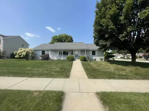 1302 Stanek Ln, De Pere, WI 54115