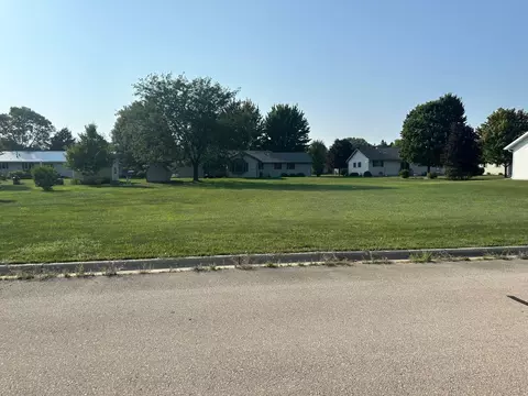 265 Mckinley Ave #19, Clintonville, WI 54929