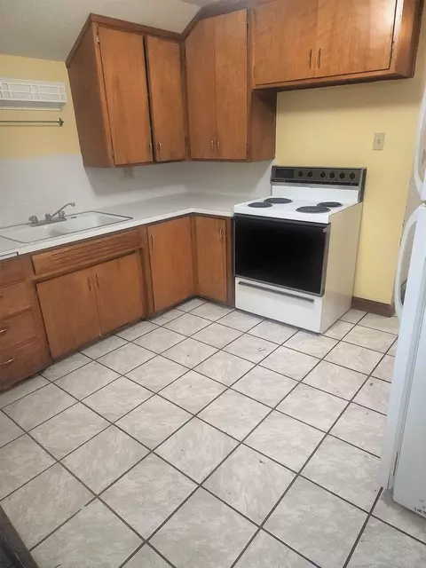 618 N Appleton St, Appleton, WI 54911 photo 4