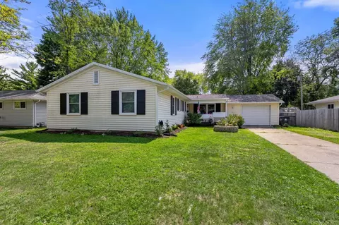 317 Bellin St, Neenah, WI 54956