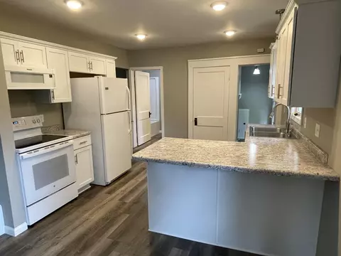 413 W Eagle St, Shawano, WI 54166 photo 7