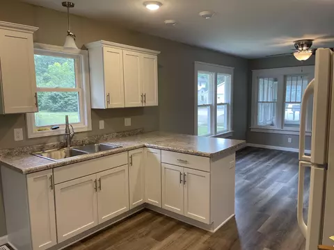 413 W Eagle St, Shawano, WI 54166 photo 9