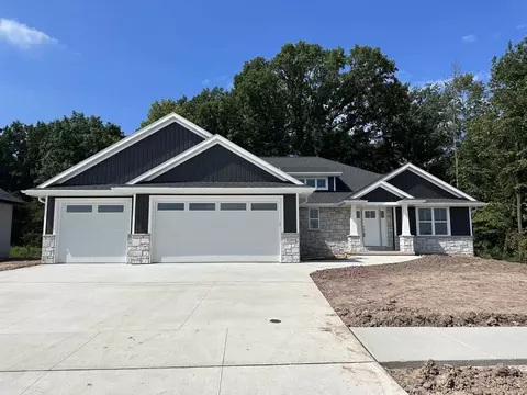 3289 Evening Star Dr, Green Bay, WI 54311