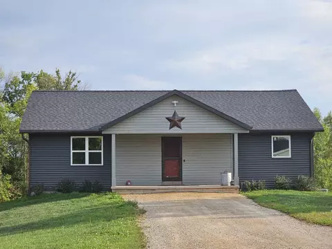 1011 Wisconsin St, Fremont, WI 54940