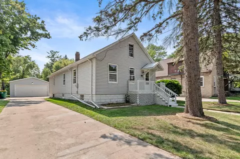 1212 Cass St, Green Bay, WI 54301