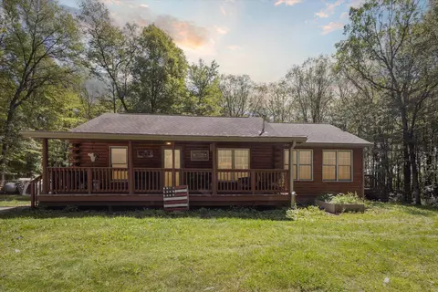 w10229 Jessica Lane, Crivitz, WI 54114