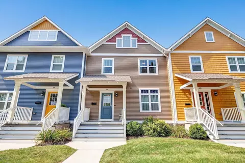 232 S Jackson St, Green Bay, WI 54301