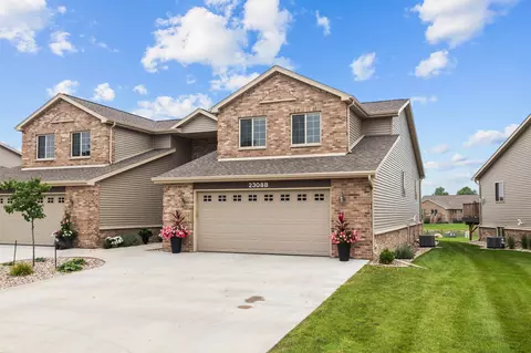 2308 Plank Cir, Appleton, WI 54915 photo 4