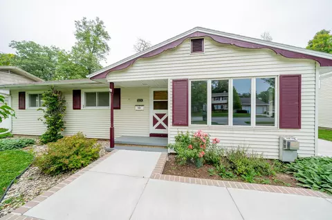 1624 N Hall Ave, Appleton, WI 54911