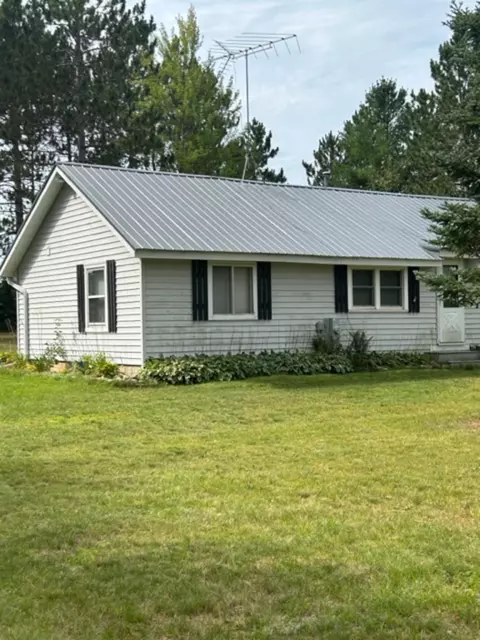 Exterior - w10789 County Road X, Crivitz, WI 54114 photo 10 of 16