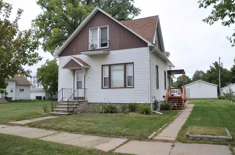 911 Smith St, Green Bay, WI 54302