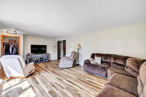 1064 Main St, Wrightstown, WI 54180 photo 10