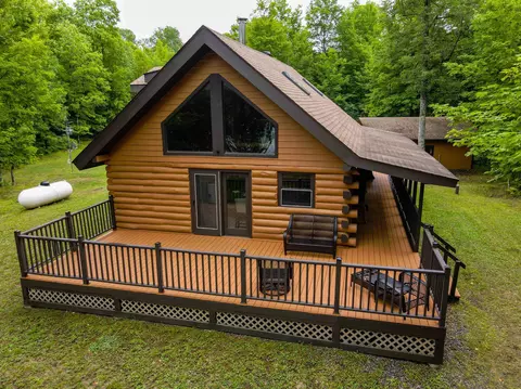 16271 N Cys Dr, Park Falls, WI 54552