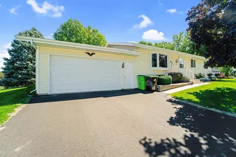 140 Southridge Dr, Kiel, WI 53042