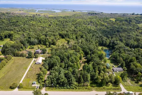 5650 County Rd S, Oconto, WI 54153