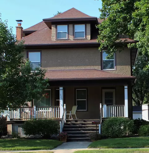 327 E Division St, Fond Du Lac, WI 54935
