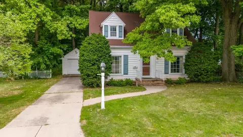 28 S Cherry Ct, Appleton, WI 54915