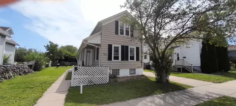 733 W 5th Ave, Oshkosh, WI 54902