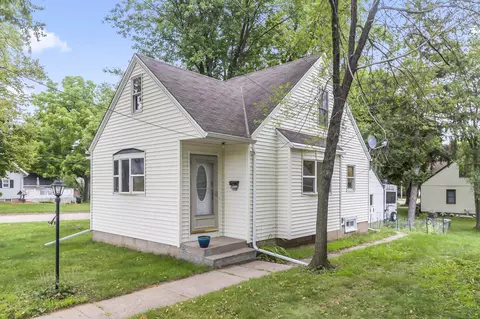 184 Garfield Ave, Clintonville, WI 54929