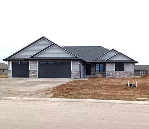 1248 Allen Lee Way, Pulaski, WI 54162